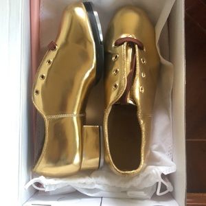 Dance and Sway GOLD tap shoes. Size 7